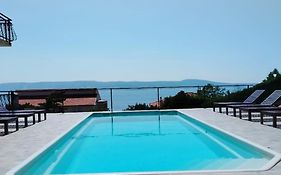 Island View 1